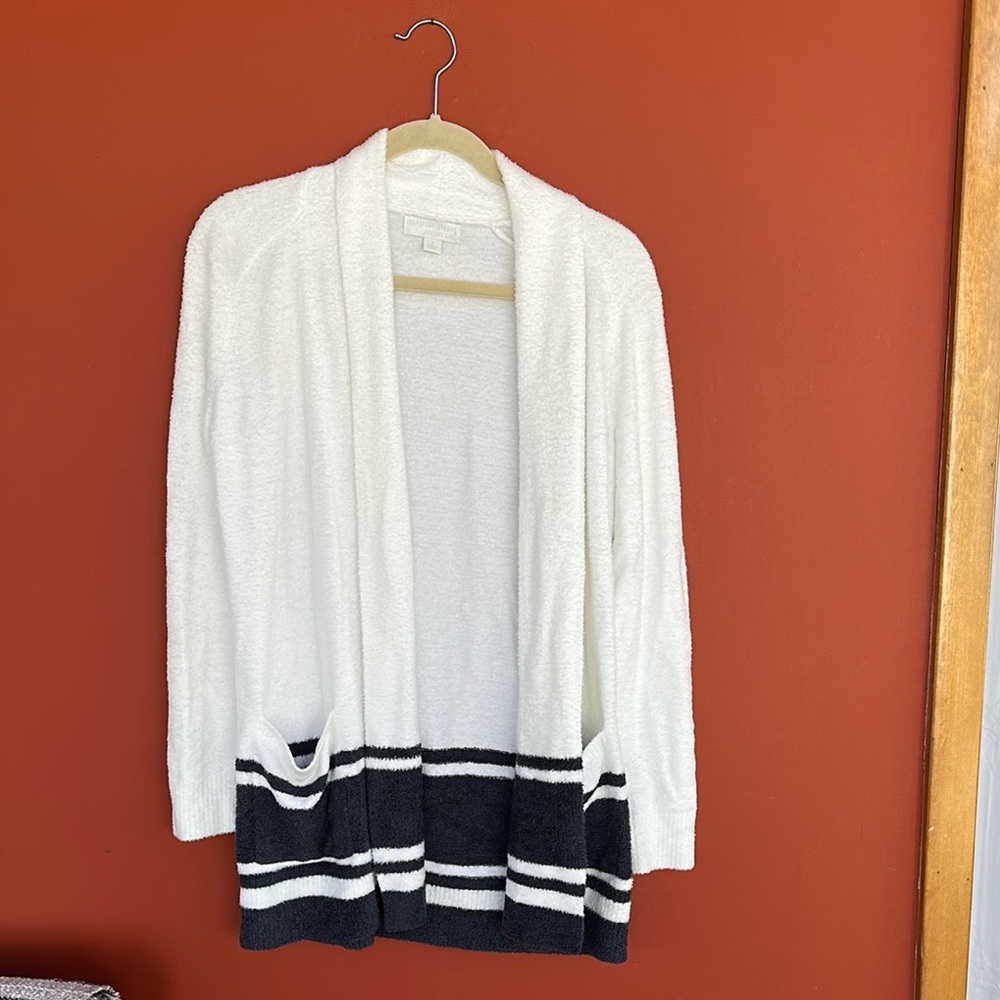 White and Black Open-Front Cardigan with Textured Knit